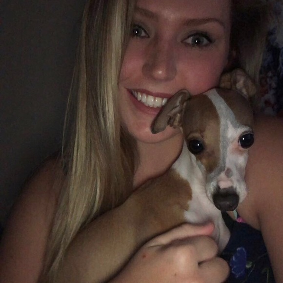 Meet your Posher, Kelli - Picture 1 of 1